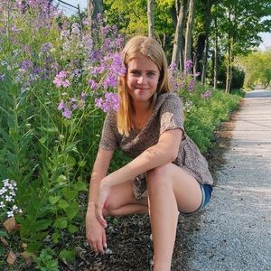 Meet your Posher, Madeline